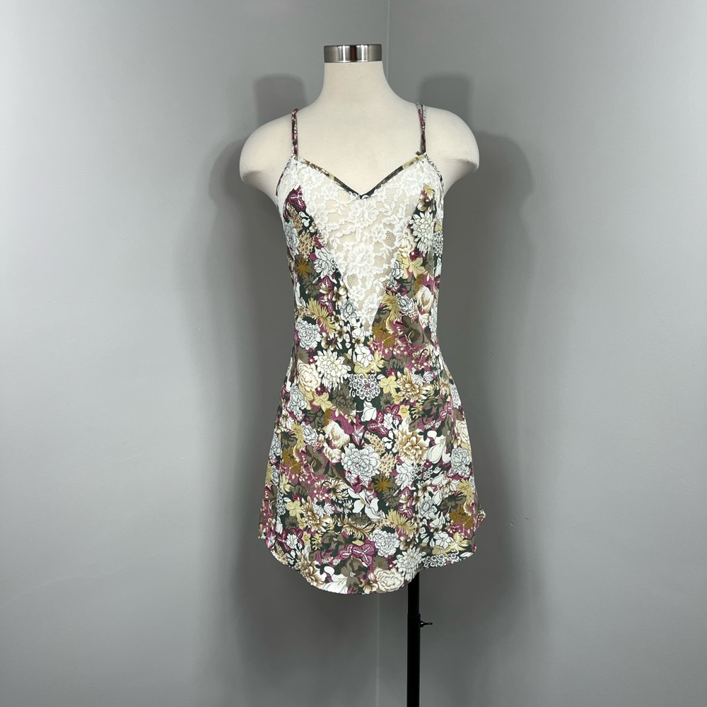 VS Green Floral‎ Nightgown